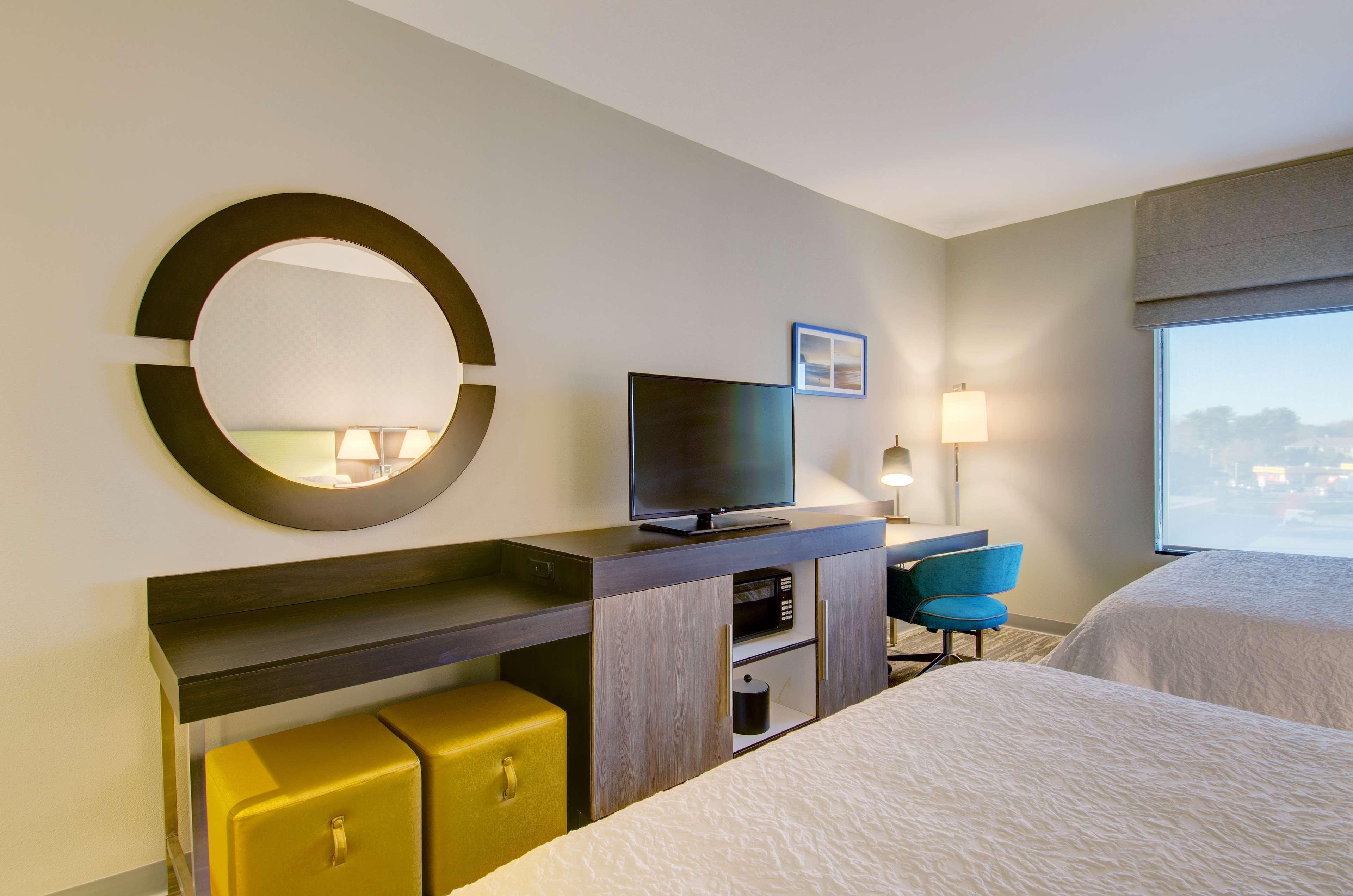Hampton Inn & Suites Boston/Стоутен Екстер'єр фото