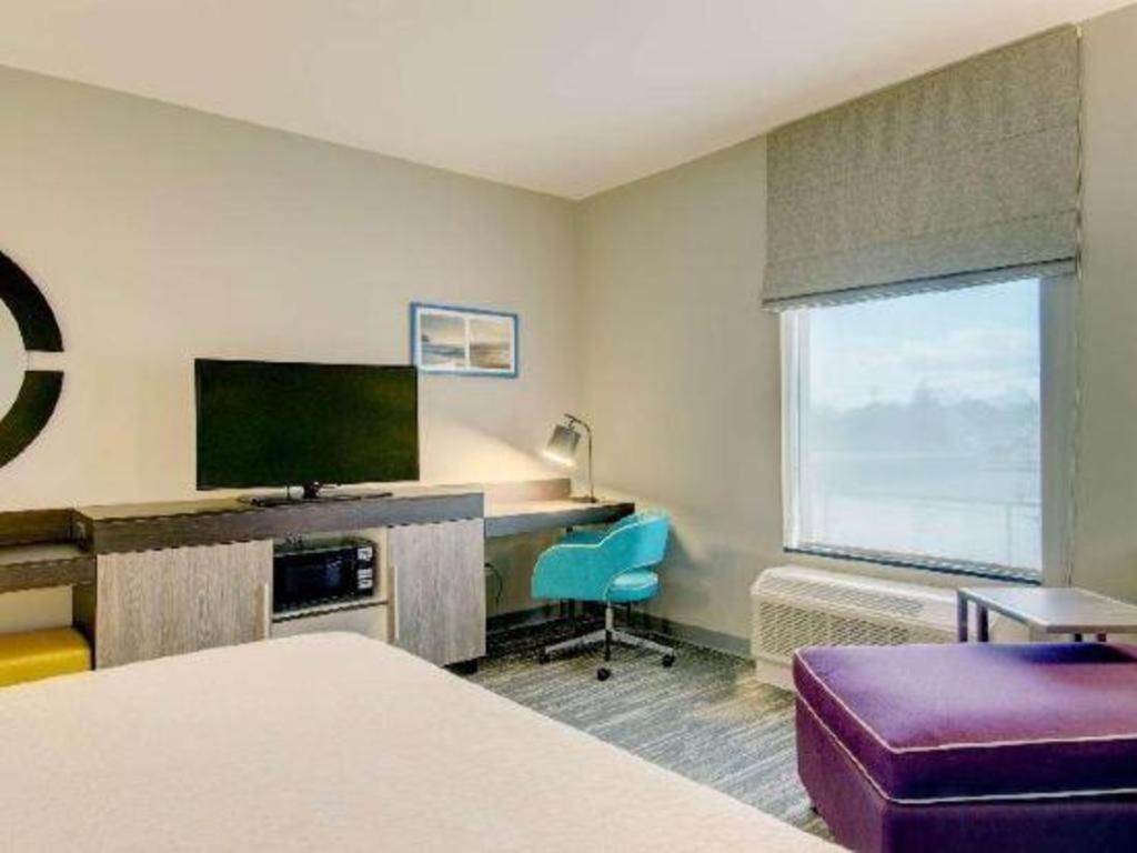 Hampton Inn & Suites Boston/Стоутен Екстер'єр фото